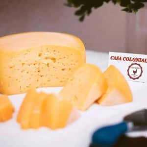 queijo colonial com plaquinha casa colonial